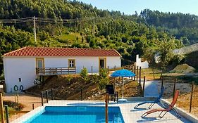 Villae Ceira&Serra Refúgio com Piscina junto à Serra da Lousã